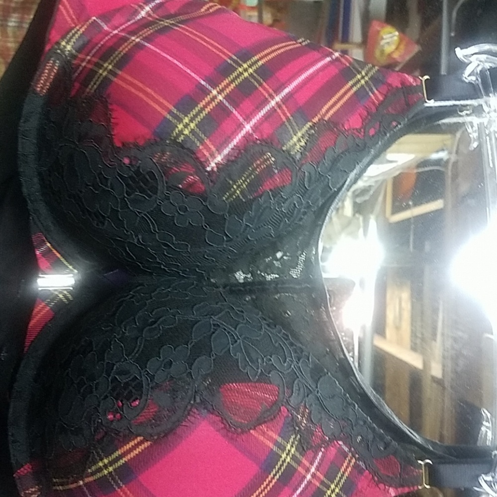 Plaid red and black bra